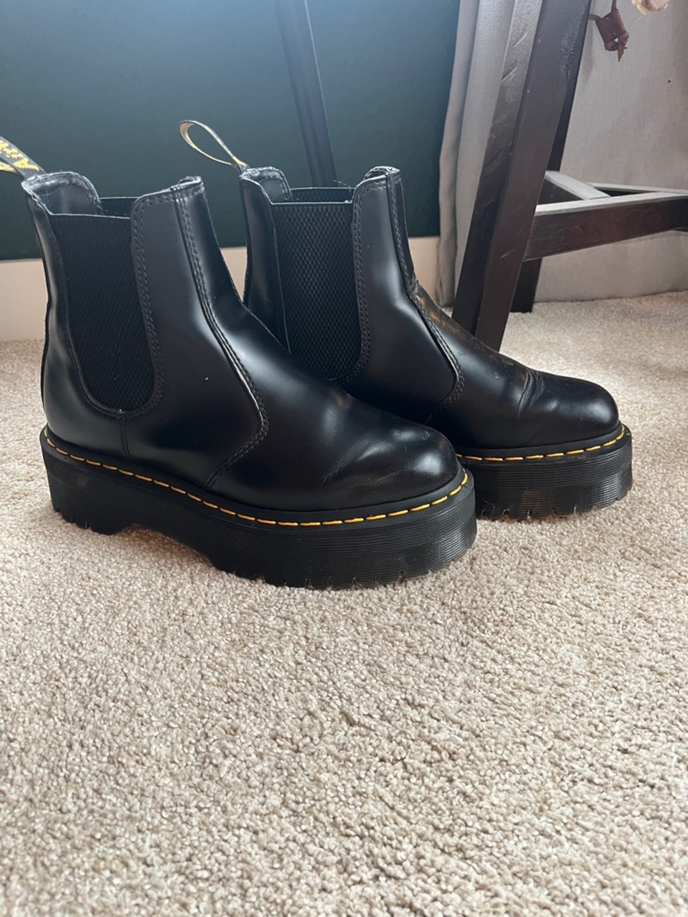 Dr. Martens 2979 Quad Chelsea Boot